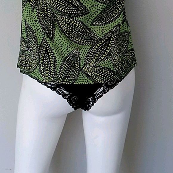 Green/Black/White Tankini Top. - Picture 7 of 7